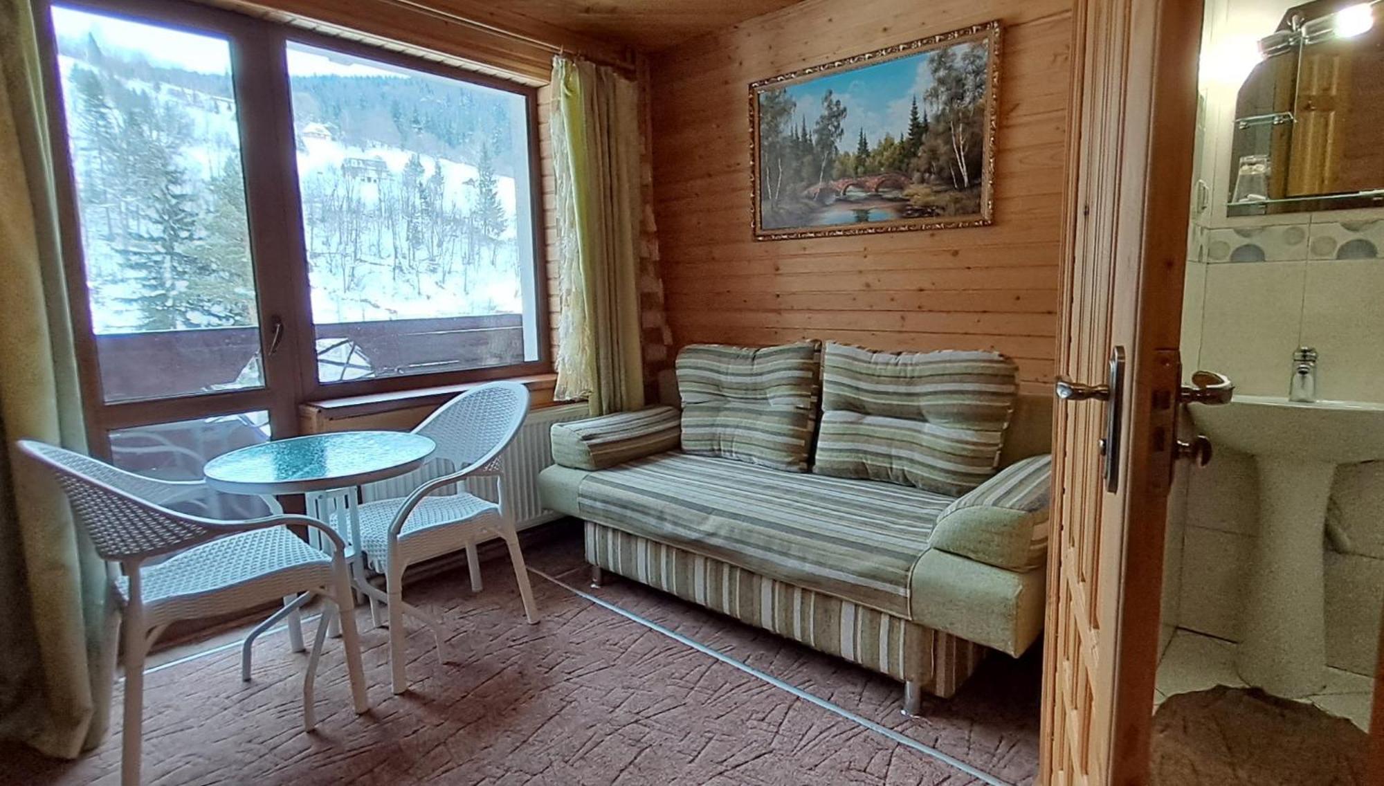 Apartments Girska Sonata Mykulyčyn Pokoj fotografie